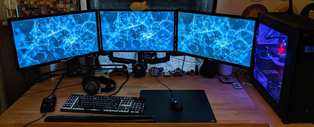 Wide shot 2 of my setup. (Taken 3/11/21)