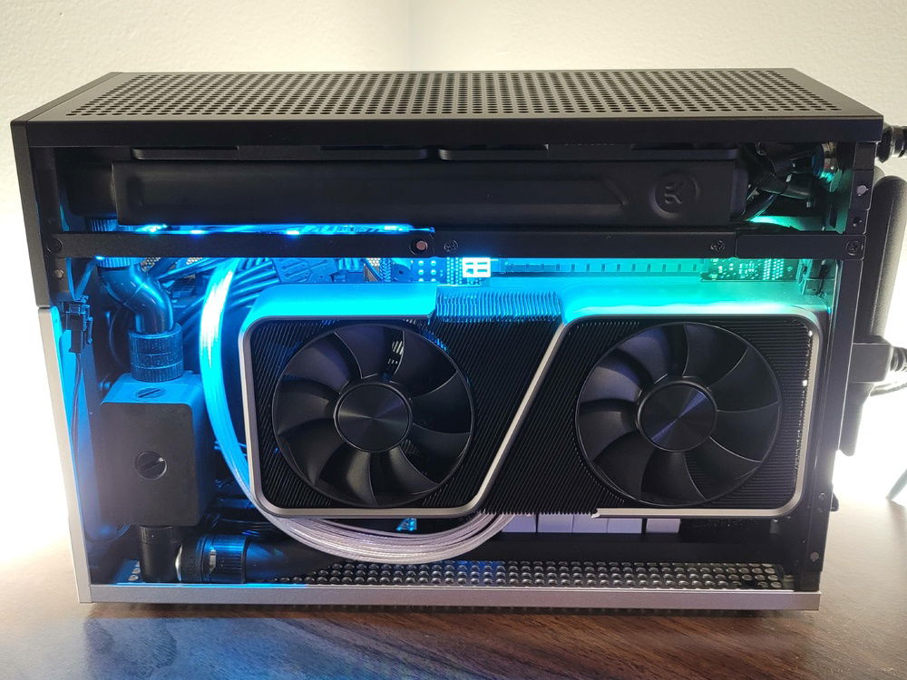 The Bitspower rotary mini snake extender was a necessary addition.