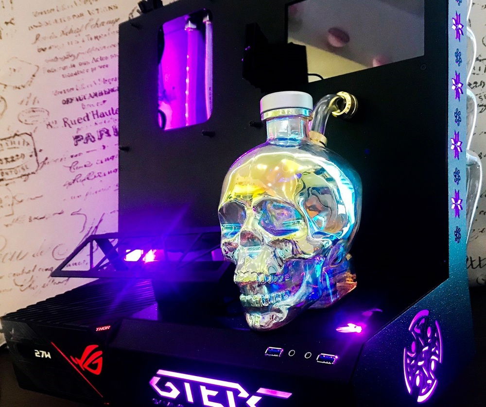 Mine old computer in a homemade case