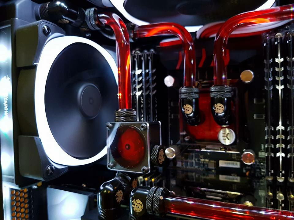 Intel X99 5630x
GPU: 1080
Cooling Block: EKWB Pump, Res, CPU and GPU block.
Rad: Bitspower 240 + 120
Fittings: Bitspower
Ram: 32Gb
SSD: Samsung PCIe M.2 500Gb x 2
Case: Razer NZXT™ S340 – Designed by Razer™