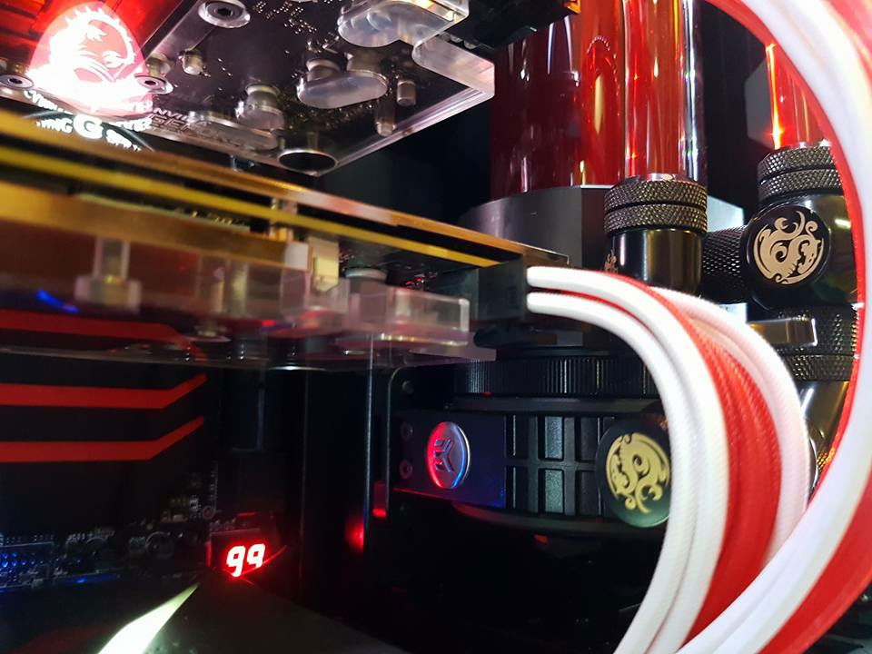 Intel X99 5630x
GPU: 1080
Cooling Block: EKWB Pump, Res, CPU and GPU block.
Rad: Bitspower 240 + 120
Fittings: Bitspower
Ram: 32Gb
SSD: Samsung PCIe M.2 500Gb x 2
Case: Razer NZXT™ S340 – Designed by Razer™