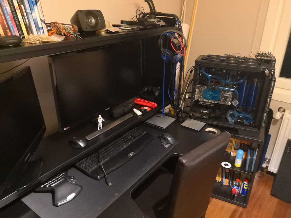 My rom and desk old design