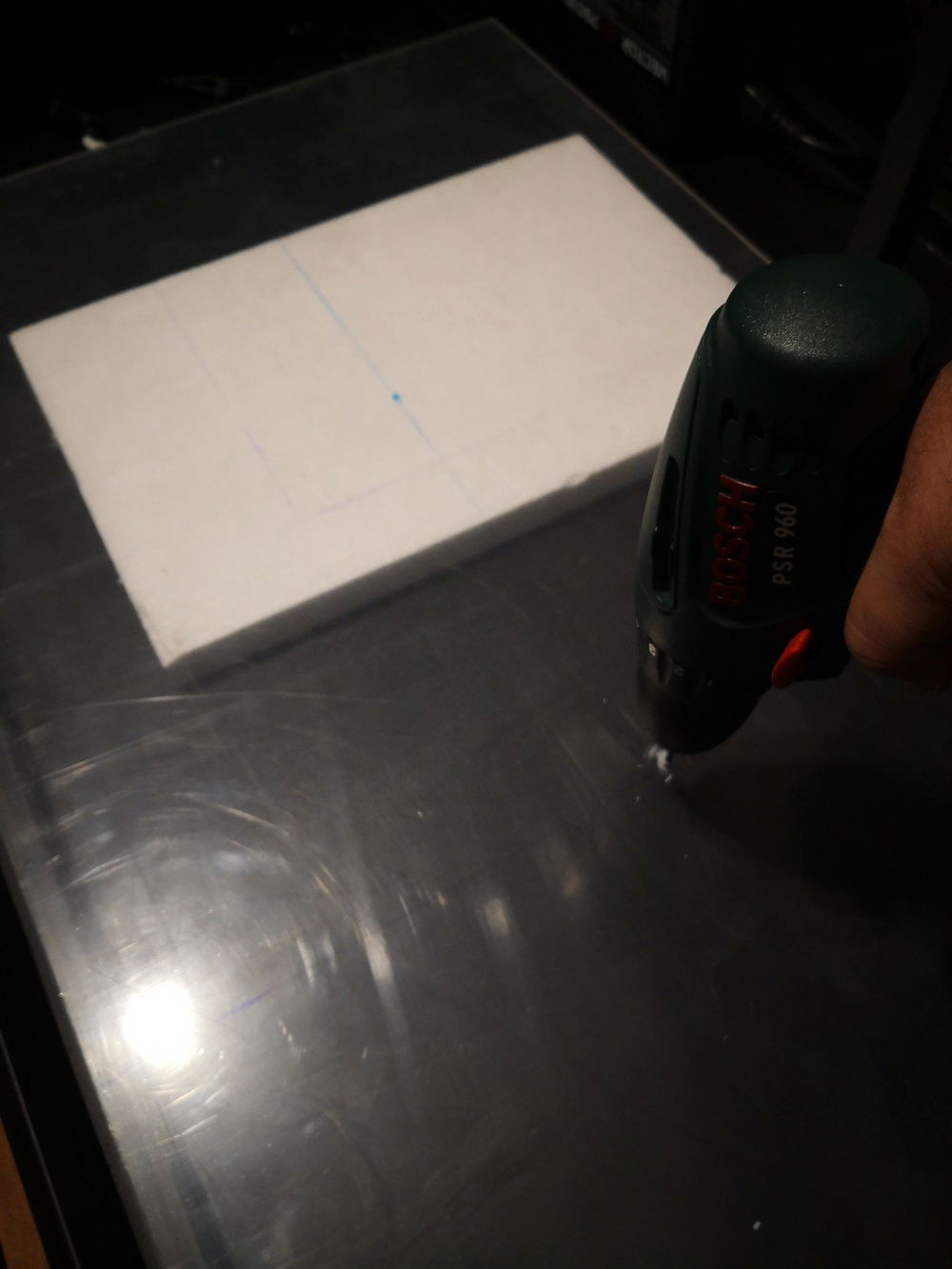 Mounting plexi screw