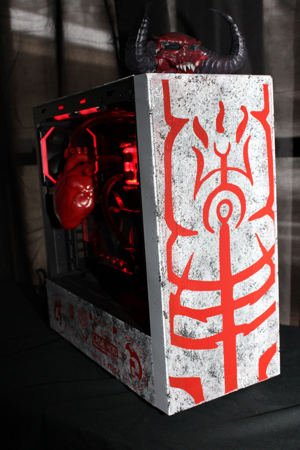 Close up of Front panel which is the pillar from the D4 cinematic. The paint job was the same as the side panel.