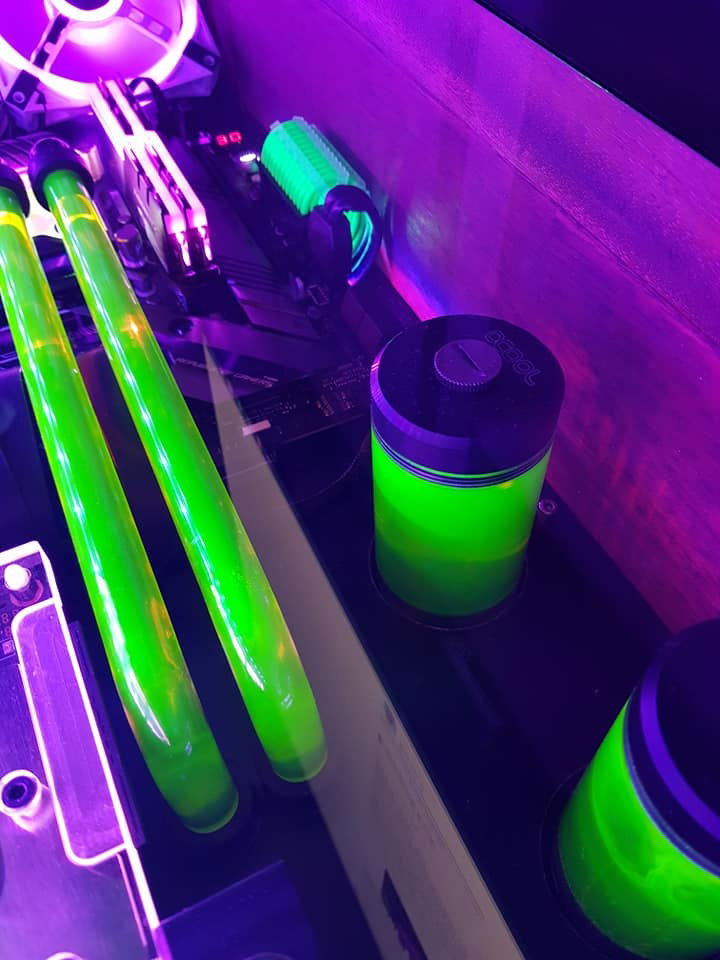 Ultraviolet desk » builds.gg