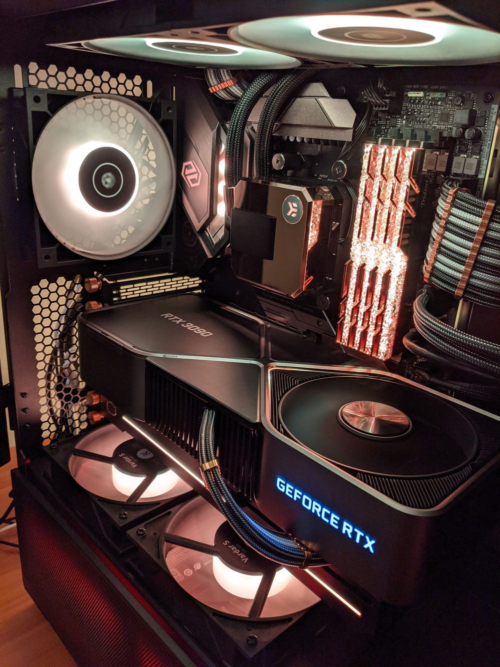 Dat reflection on dat GPU fan