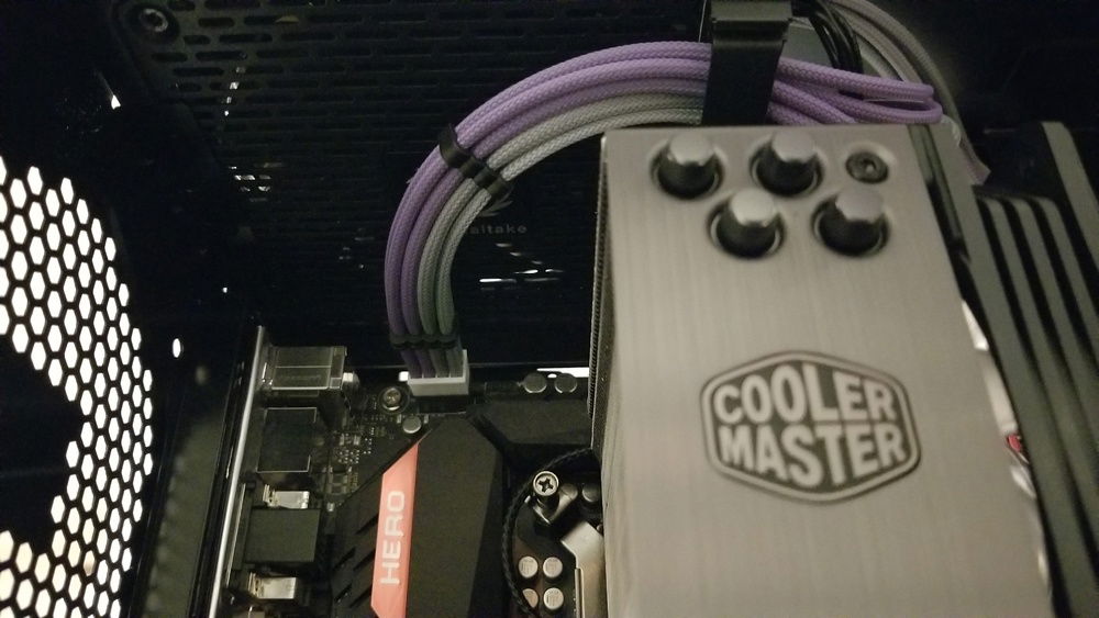 EPS/ATX 8-pin cable routing.