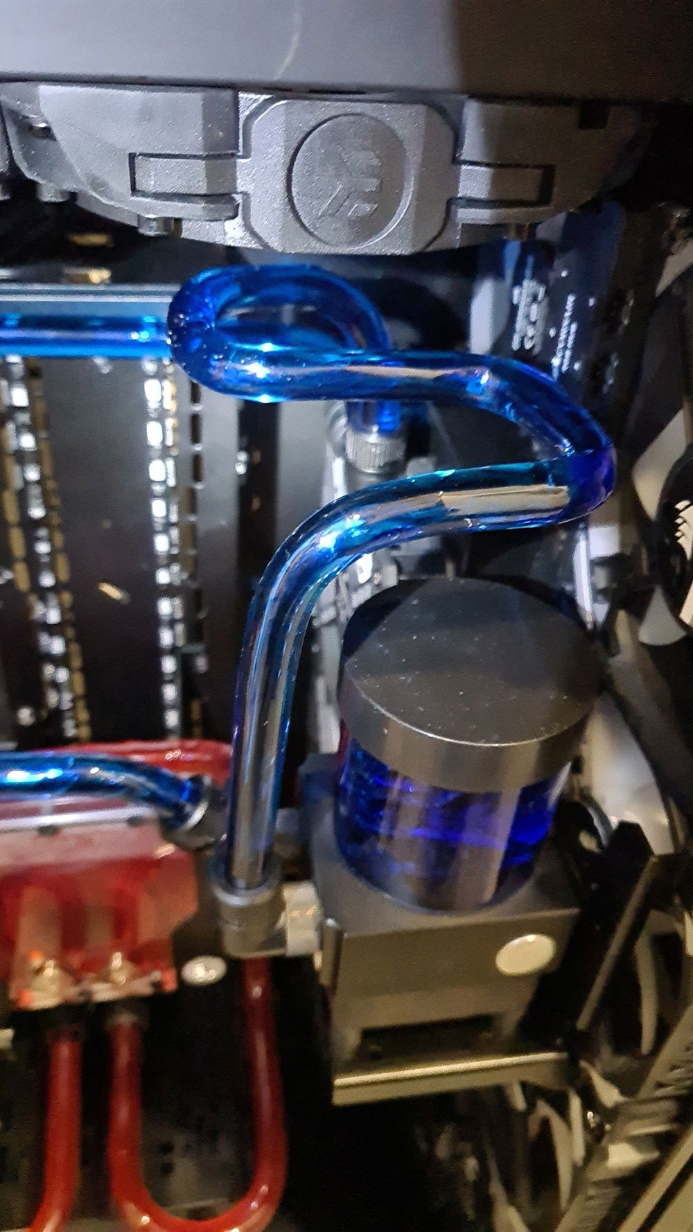 Pompa ek per raffreddamento cpu