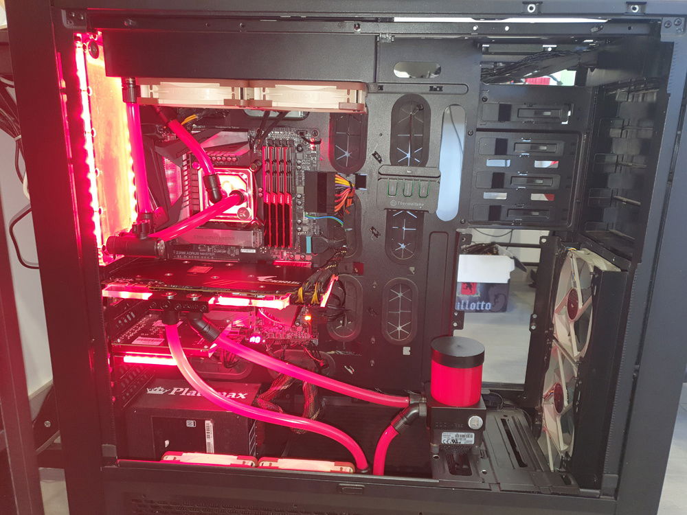 My old custom lopp with 9600k and aorus gtx 1080 ti trasformation with ek