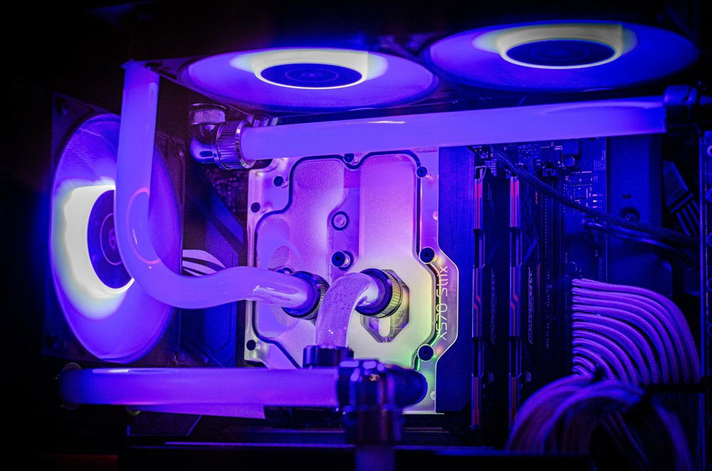 The customer's preinstalled EKWB LC Solution