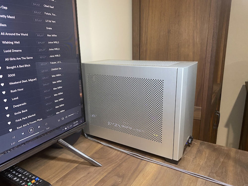 -pic of left with panels on