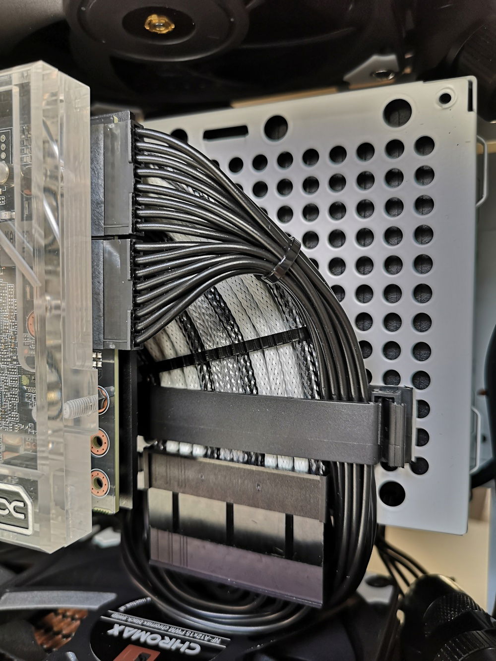 24-pin and pcie-cables.