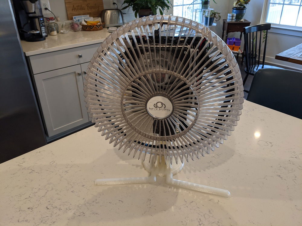 Front of the chassis - no LEDs.