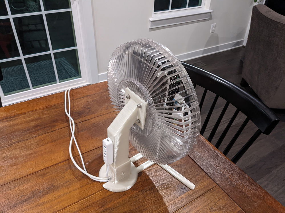 Test fit of the first USB hub and the mainboard acrylic panel.