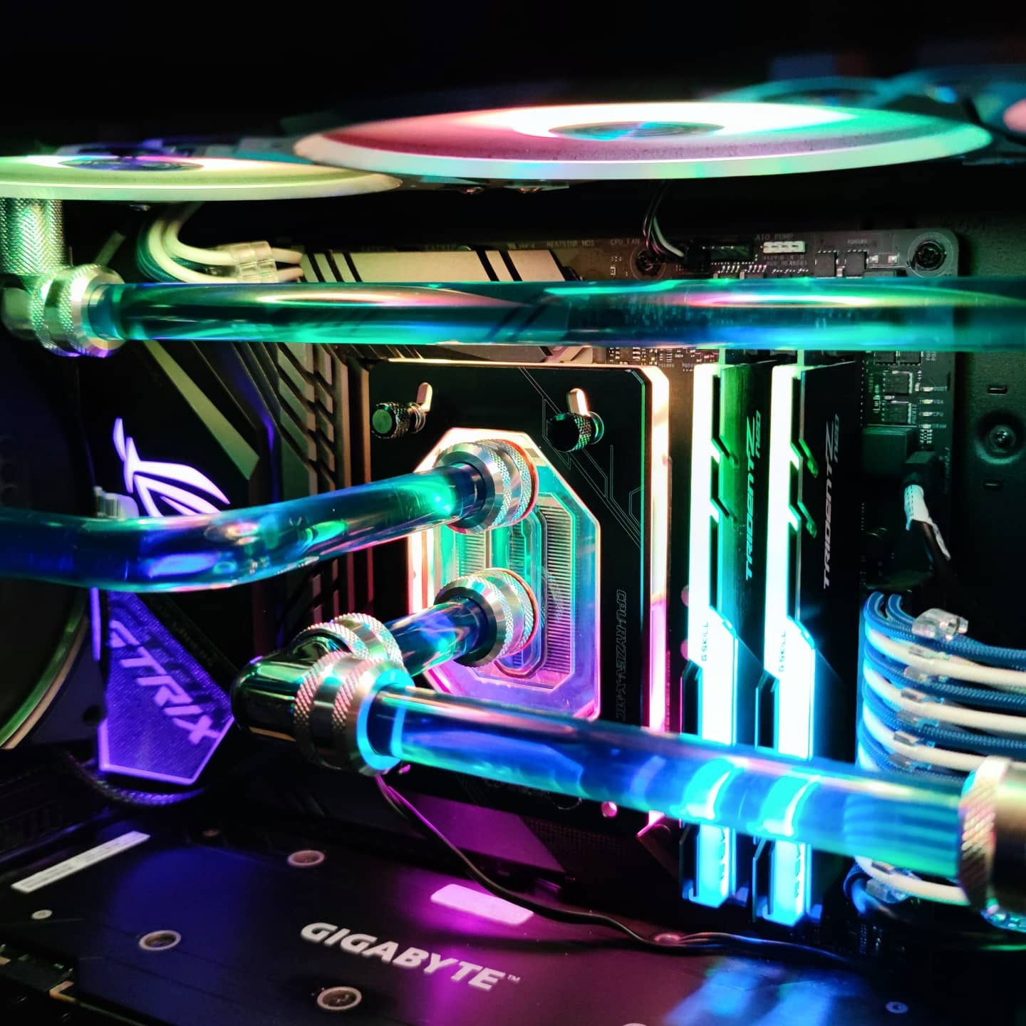 1st custom water cooling build » builds.gg