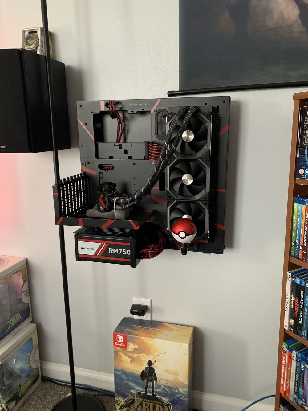 Added the Poké Ball.