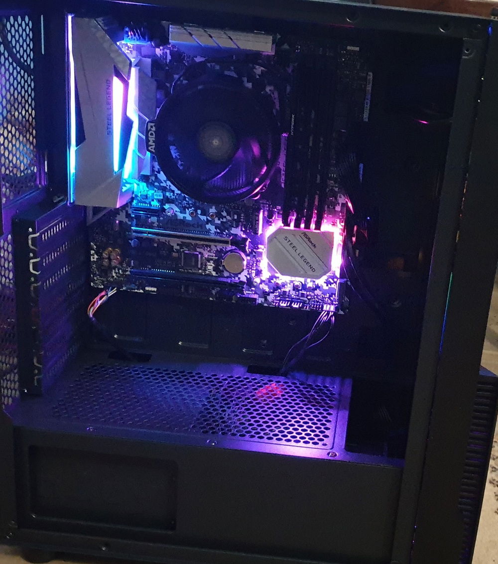Done (still missing GPU, SSD, 2 Fans, 1 Ram stick)
