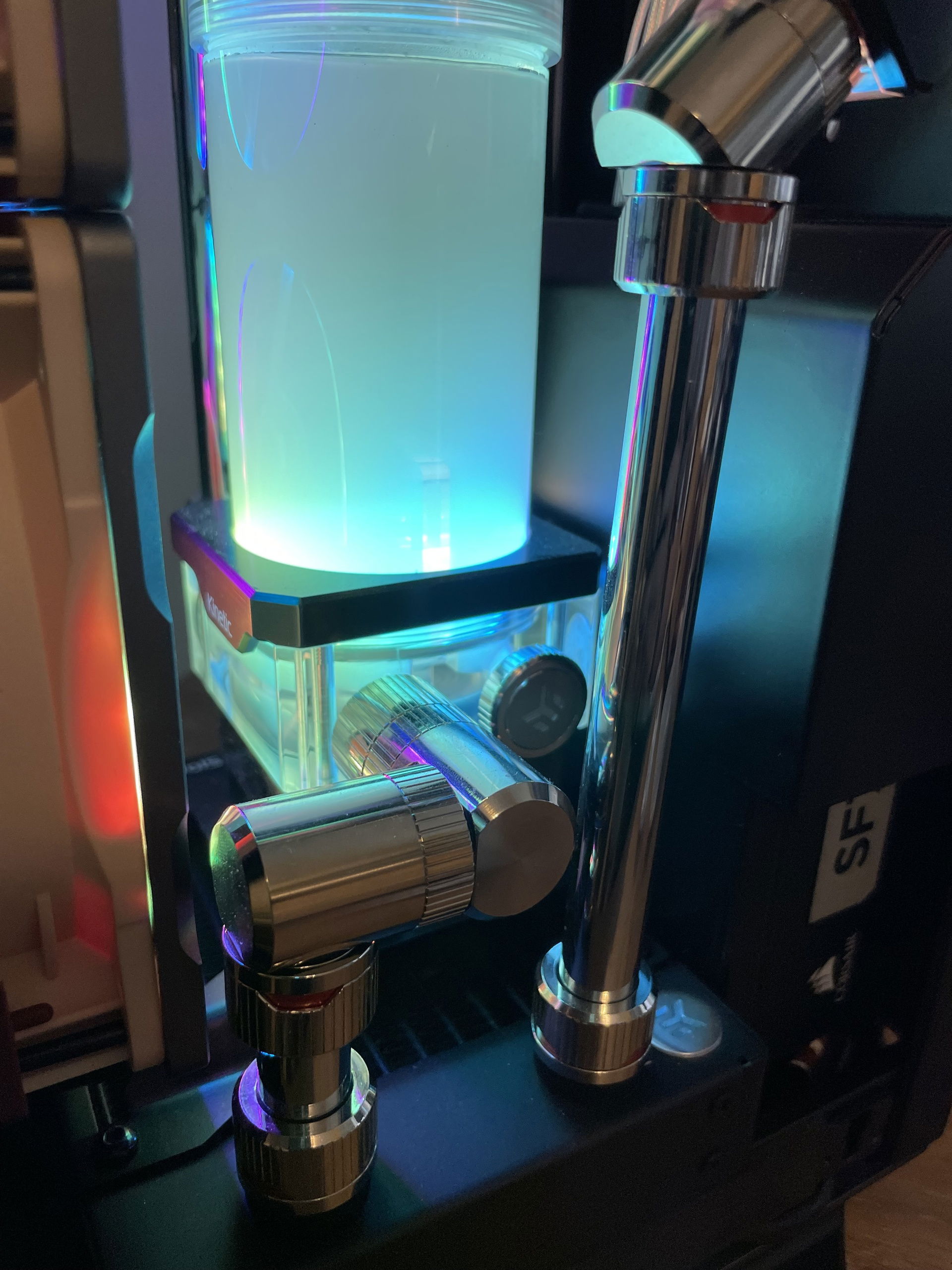 Phanteks Shift X Custom Loop » builds.gg