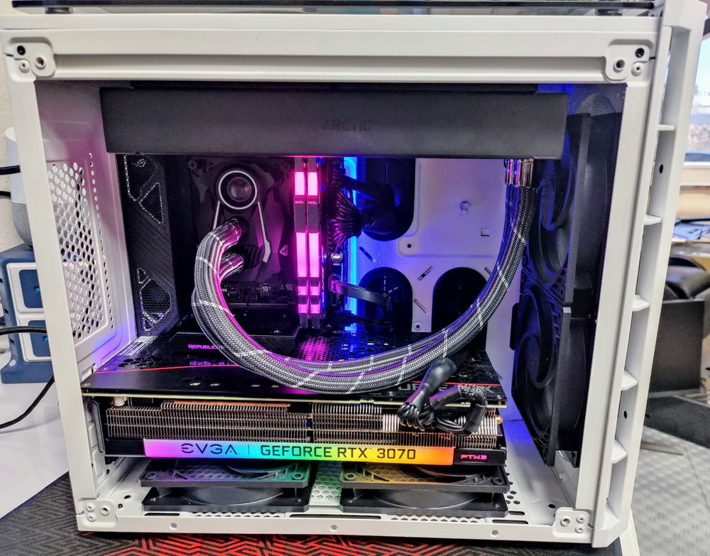 Corsair Crystal 280X » builds.gg