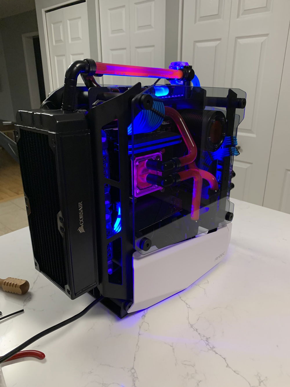 The pink + blue of the top tubes look cool overlapped.