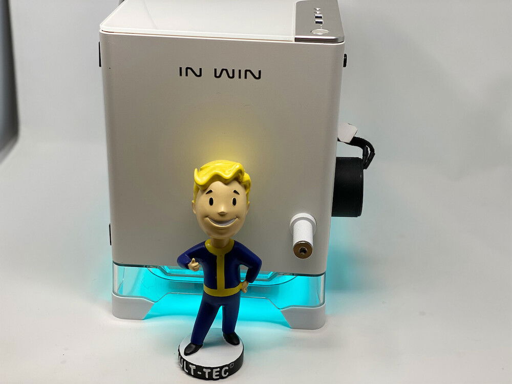 Bobblehead for scale.