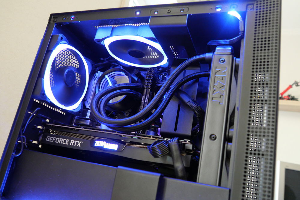 NZXT　6本 Best Looking RGB AIO? NZXT Kraken X62 AIO & HUE+ & AER 140MM