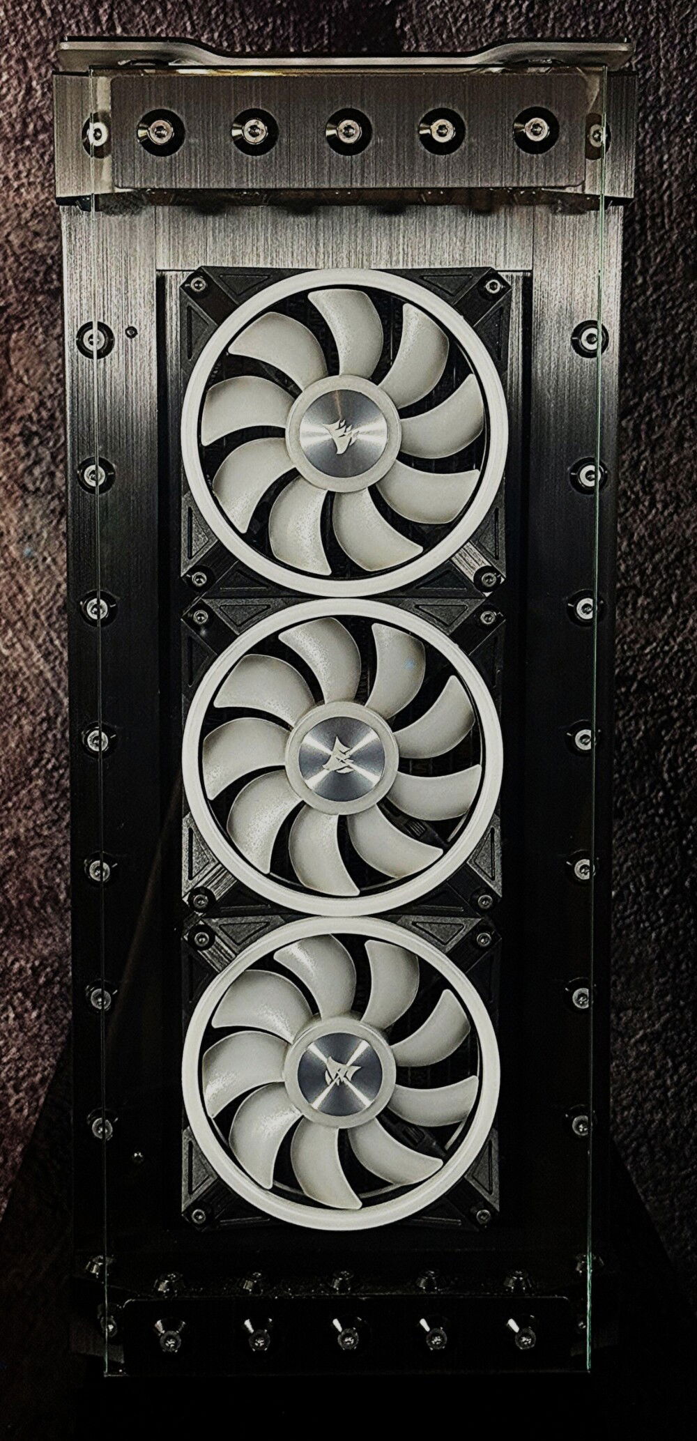 Front shot, without side glass