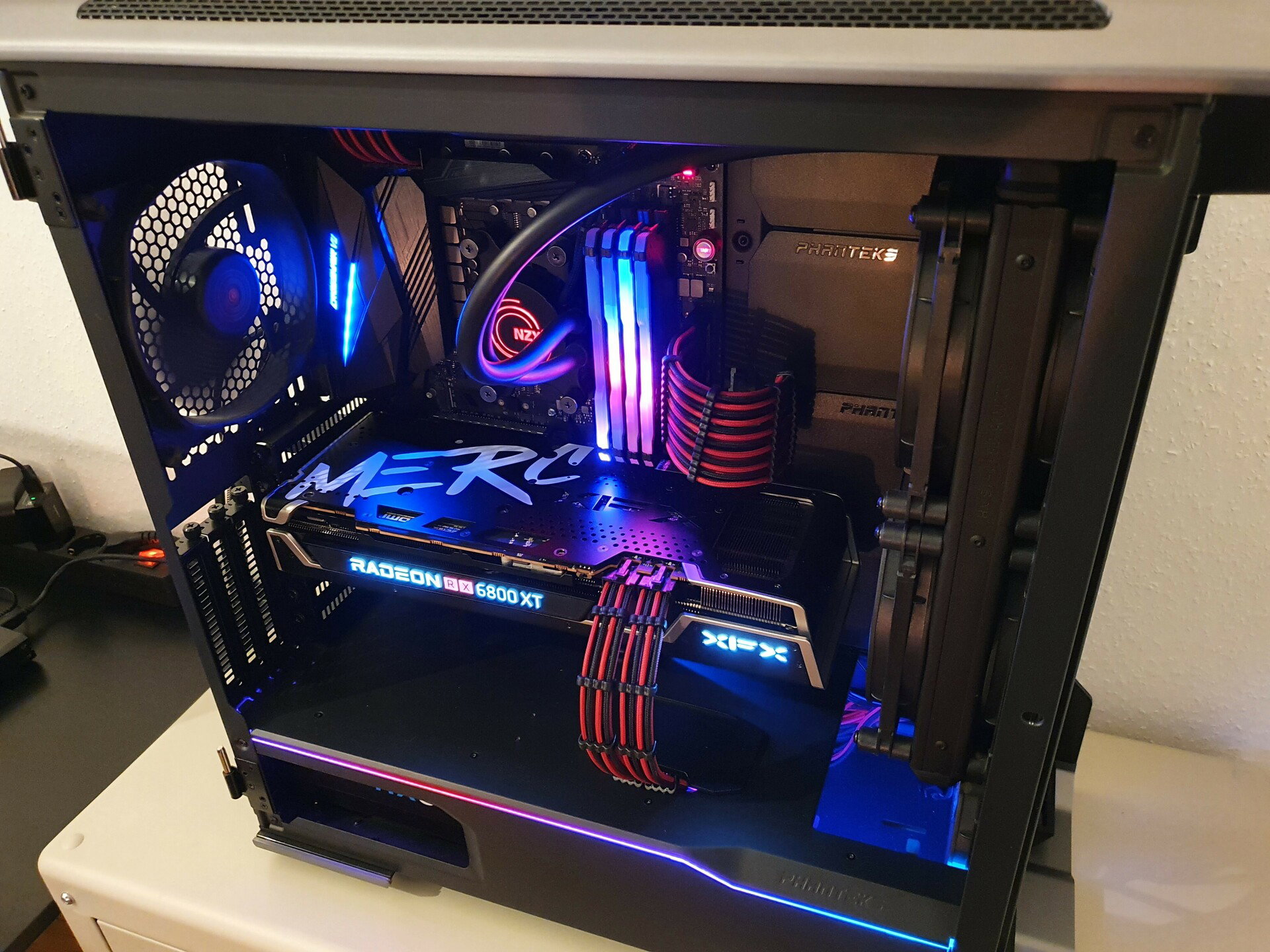 Main Rig AMD only red and black » builds.gg