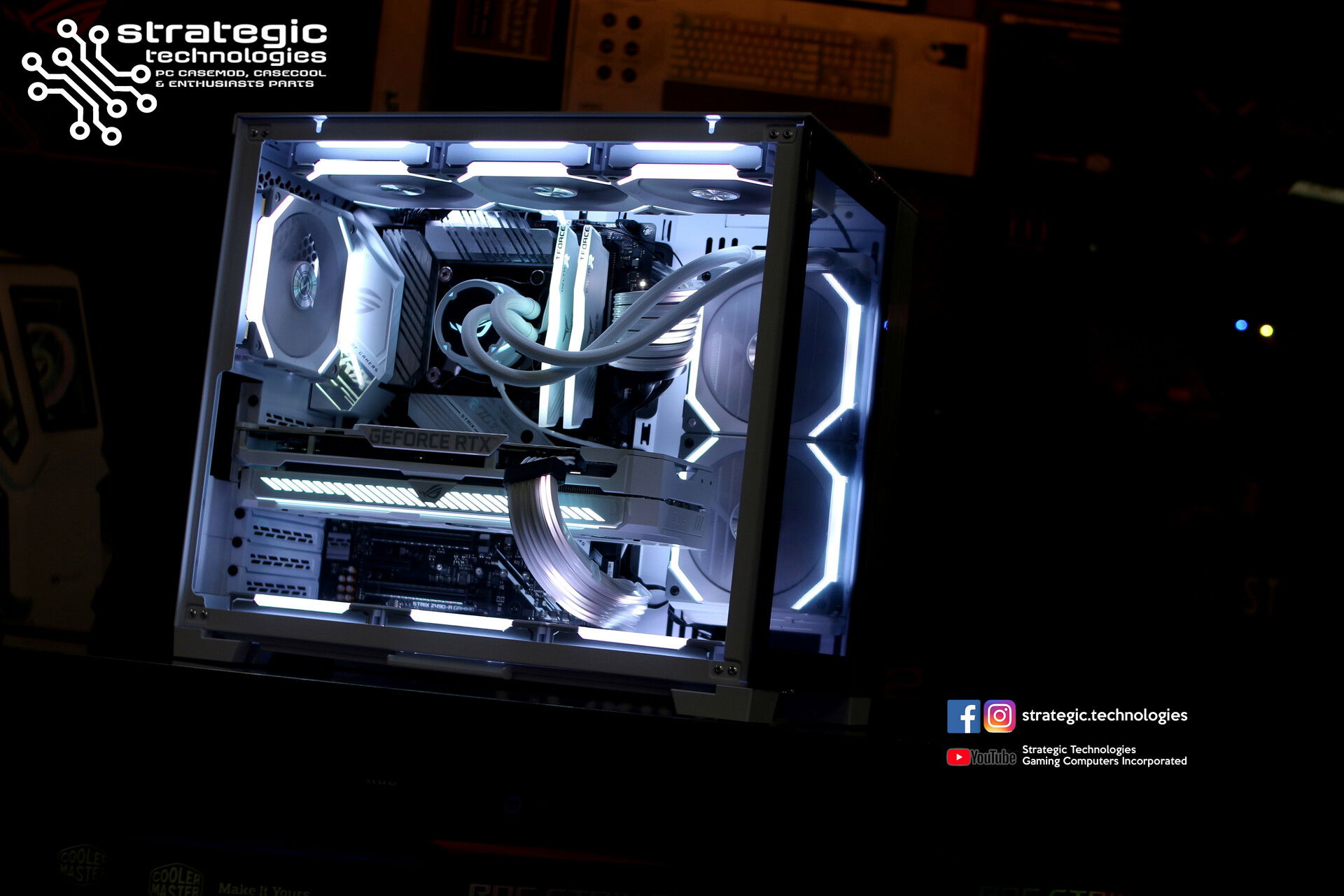 ASUS ROG Strix White x Lian Li 011 Dynamic Mini White » builds.gg