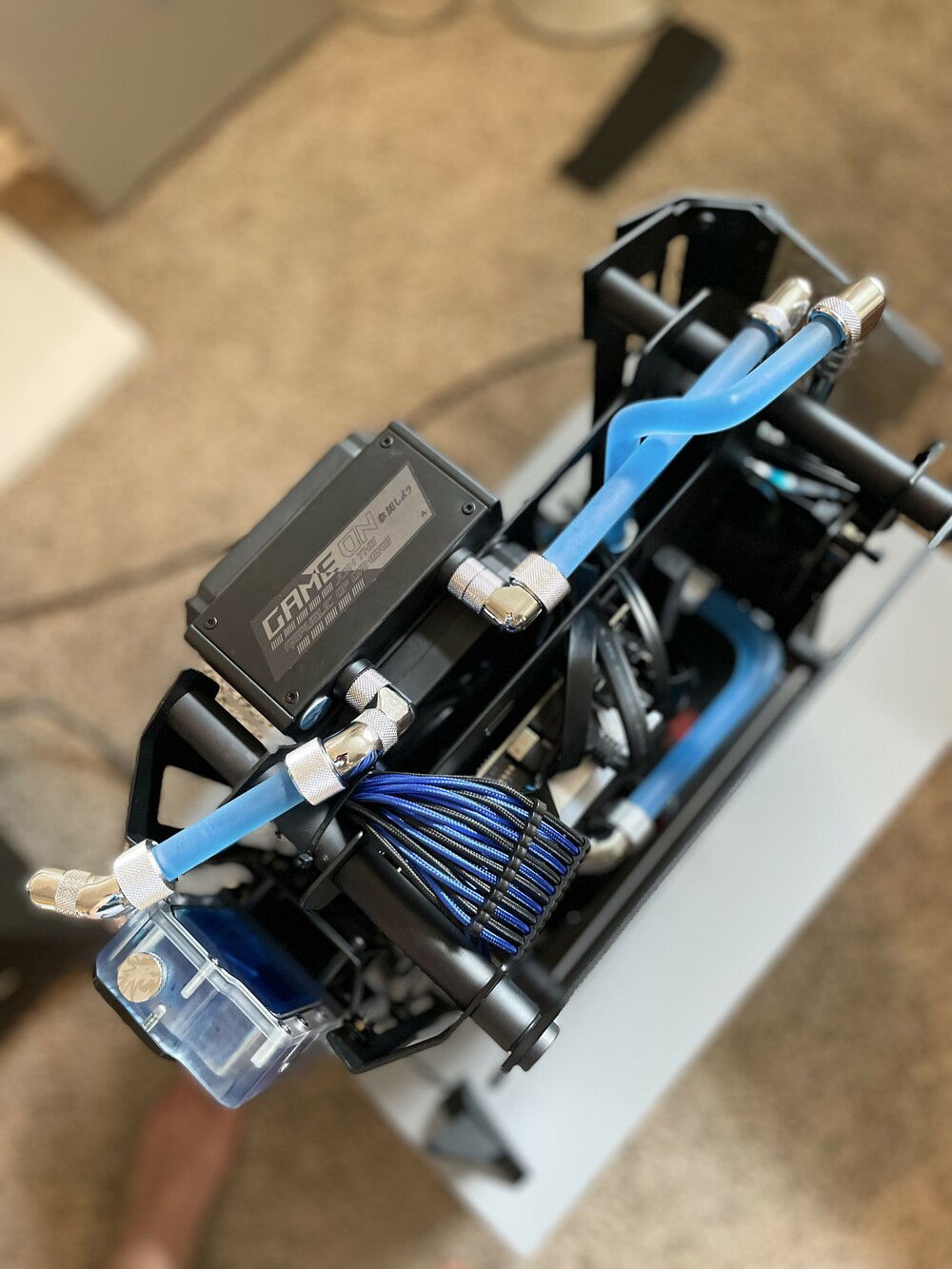 Very tricky to bridge radiator out and reservoir in; space too small, almost impossible to bend S tube. So direct bridge the gap by rotating the fitting.