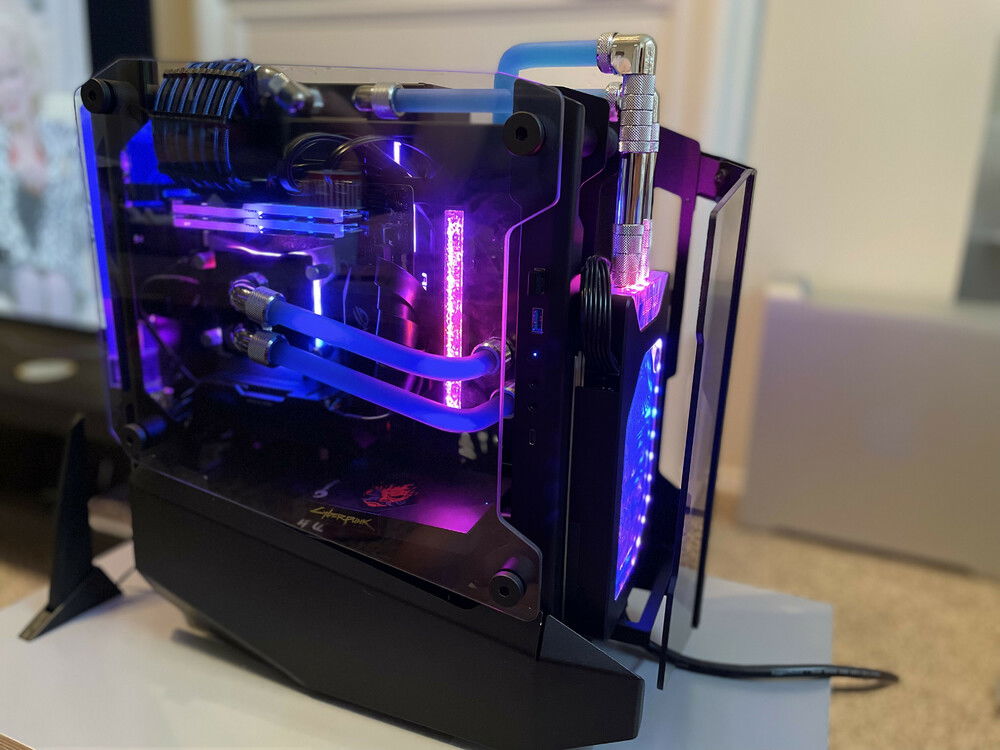EKWB RTX3090 Special Edition water block has the sync lighting effect from the Antec Prizm Cooling Matrix controller.
