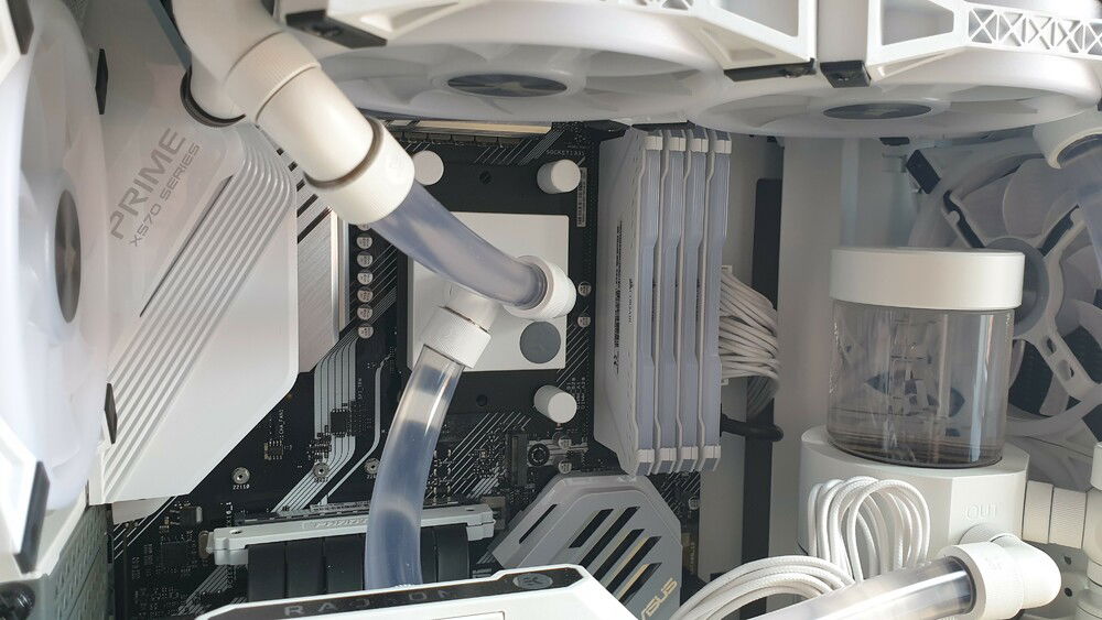 Close-up of the painted EK Supremacy EVO CPU waterblock.