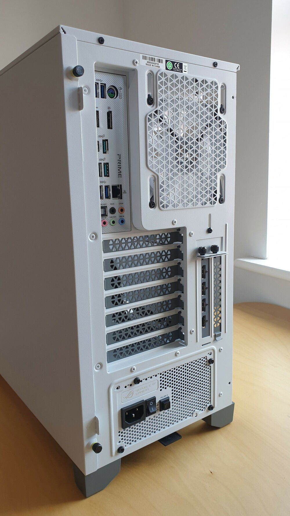 Rear view of the case.