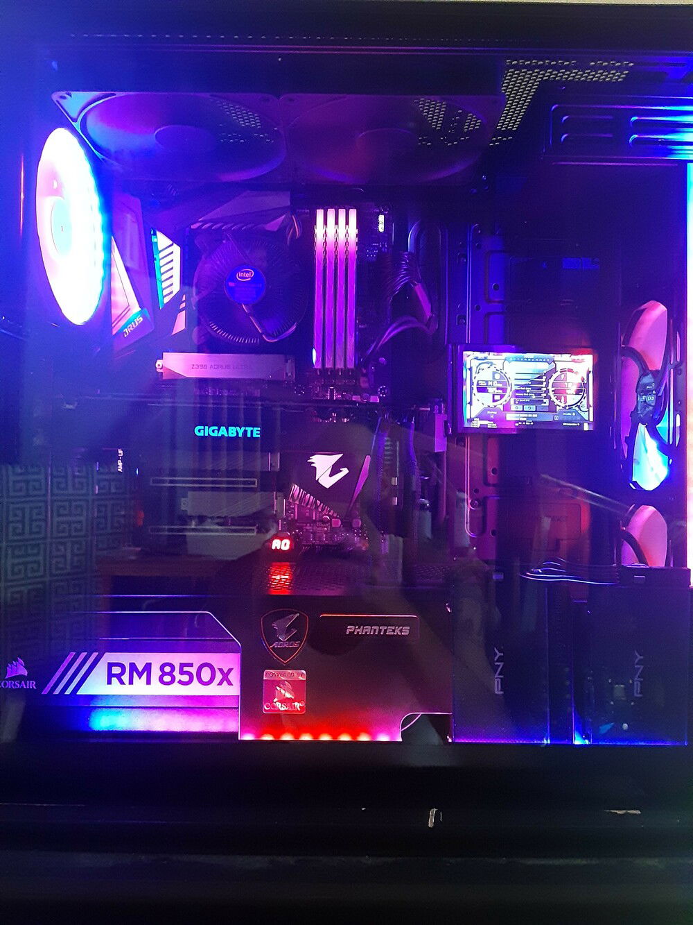 At this point i only had an i3-8100 with a basic intel cooler. and a Gigabyte 2070 Super.  Believe it or not it met my needs.