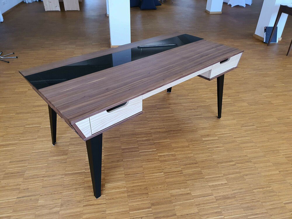 Front view with all drawers closed.