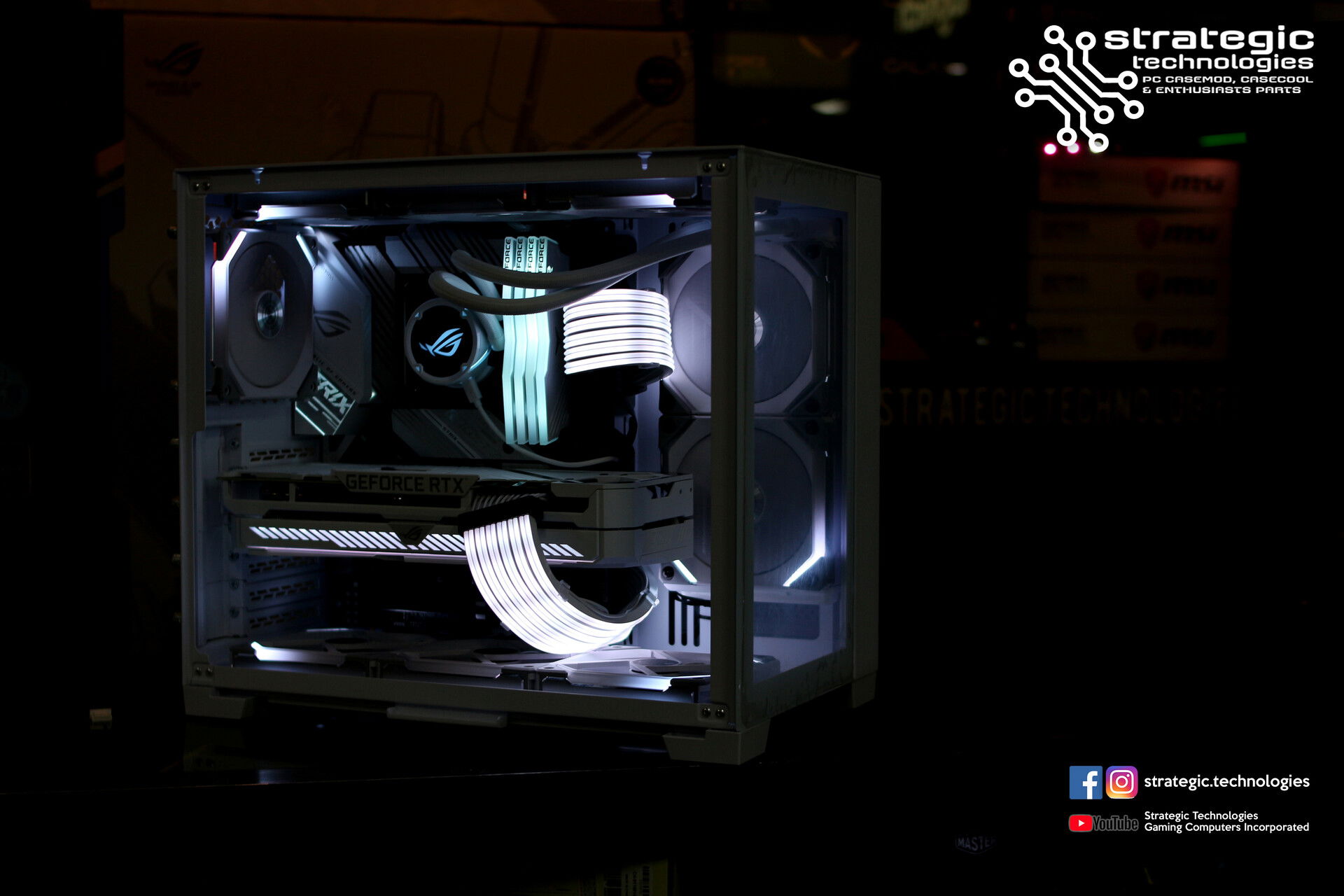 Lian Li 011 Dynamic Mini Snow X ROG White Components » builds.gg