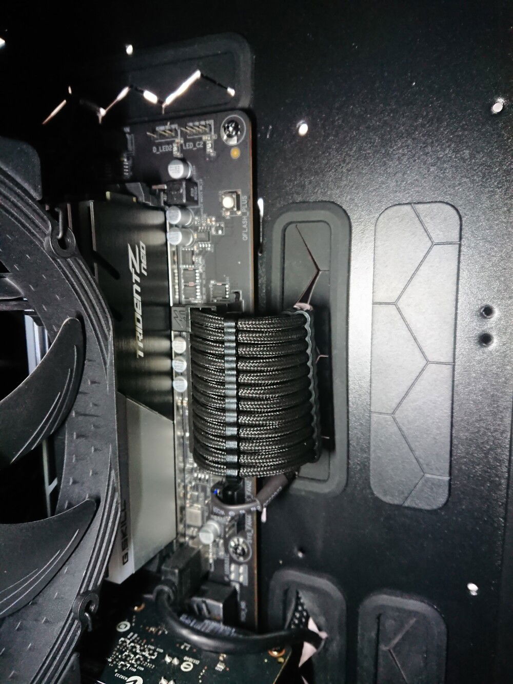 CableMod Mobo cable