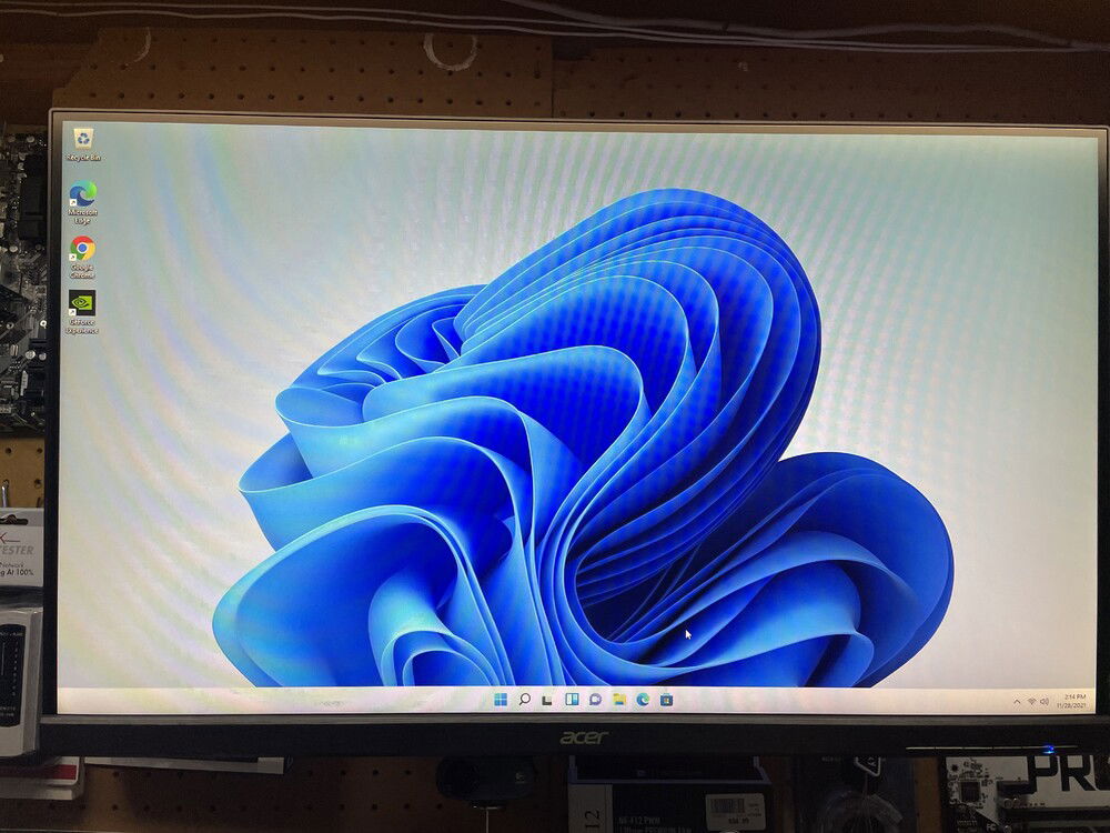 Installed windows 11. Tin hats and sand bags at the ready...