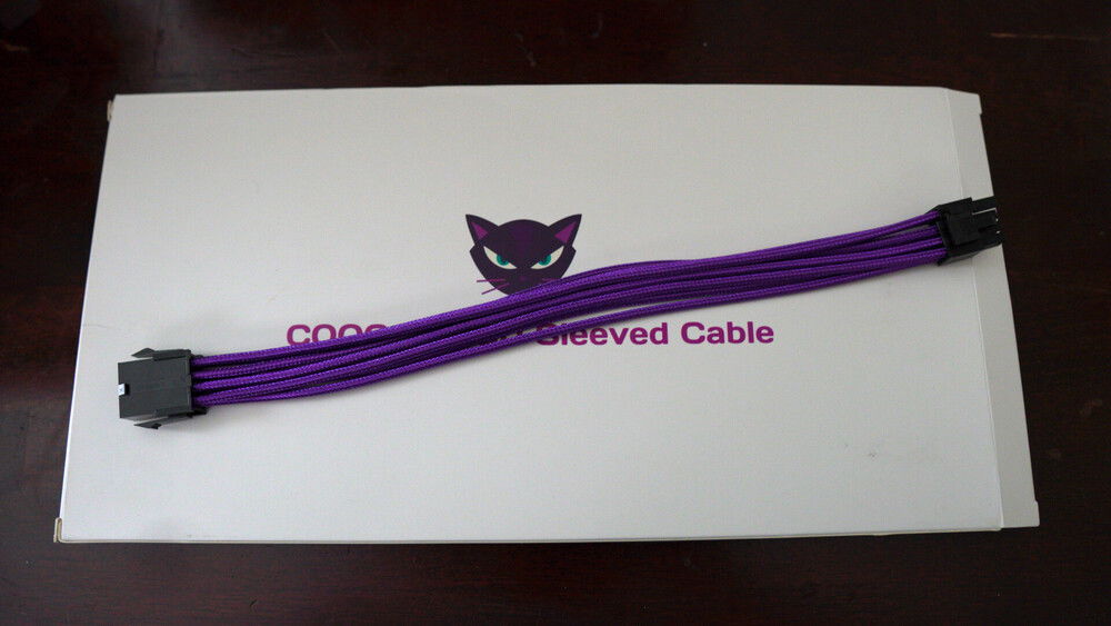 I've already got the other cables installed so this is just to show the remaining cable and how it looks. Soft rubber/plastic cable combs are also included and a they are very nice. They aren't brittle so have some flex to them, which is good when you're inserting and adjusting them.