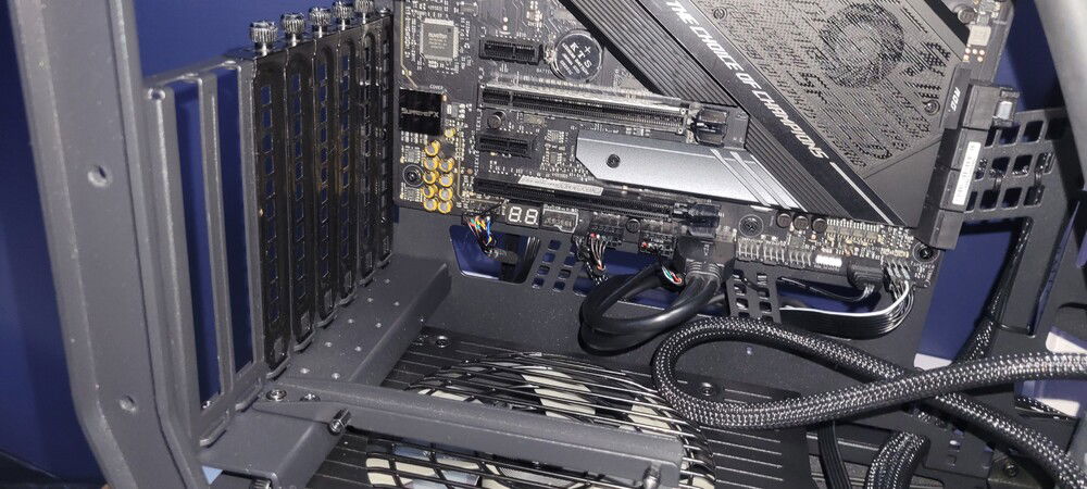 Installed the vertical mount for the GPU.