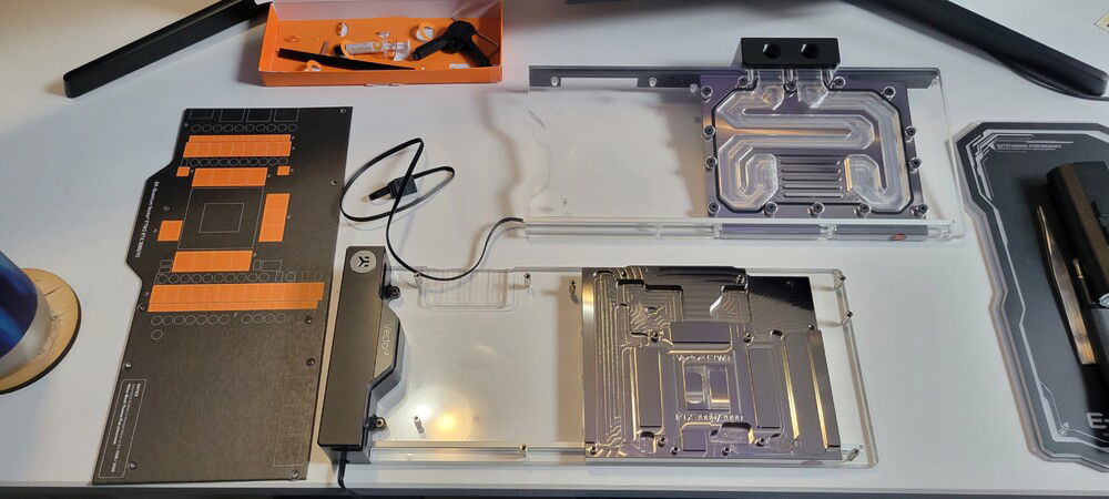 What you get in the box for the ABP version of the GPU block.