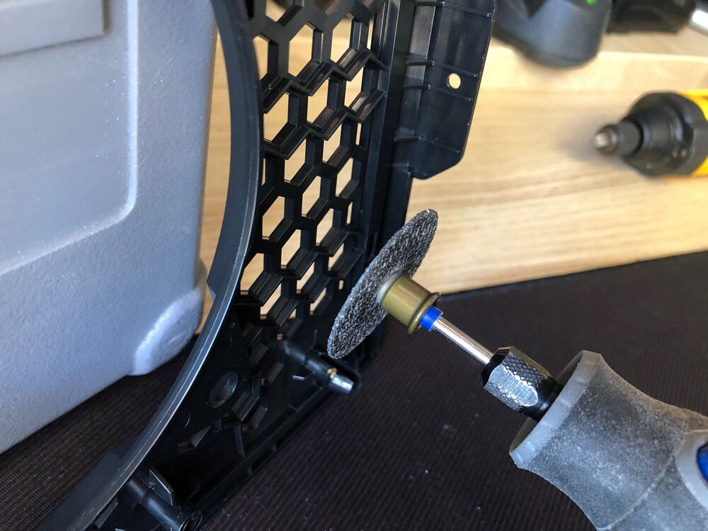 Had to cut down tabs a few mm to prevent tabs from hitting the top rad