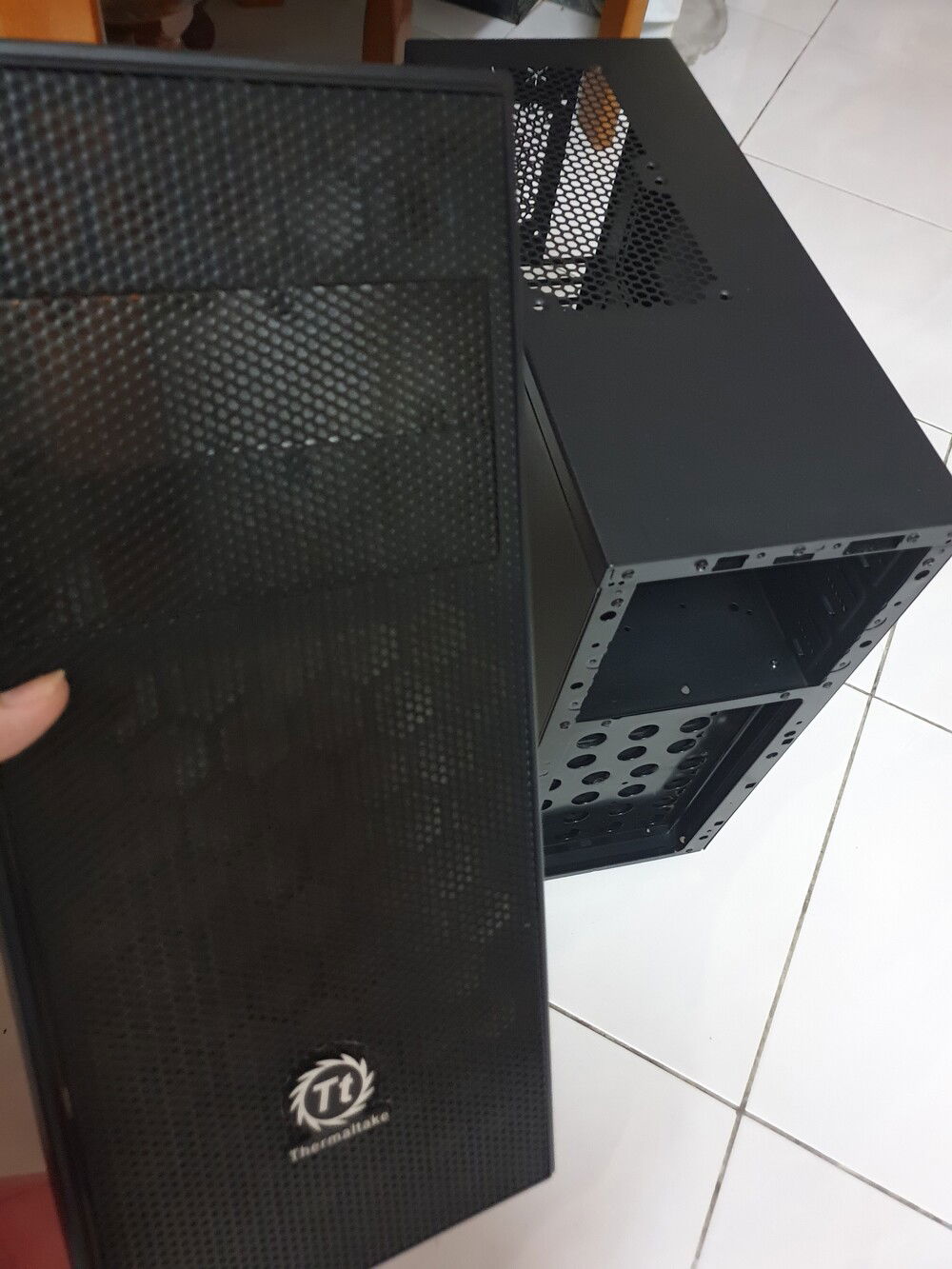 And uhhh, because the casing is very dusty and fragile so I have to clean them completely while being carefully lol