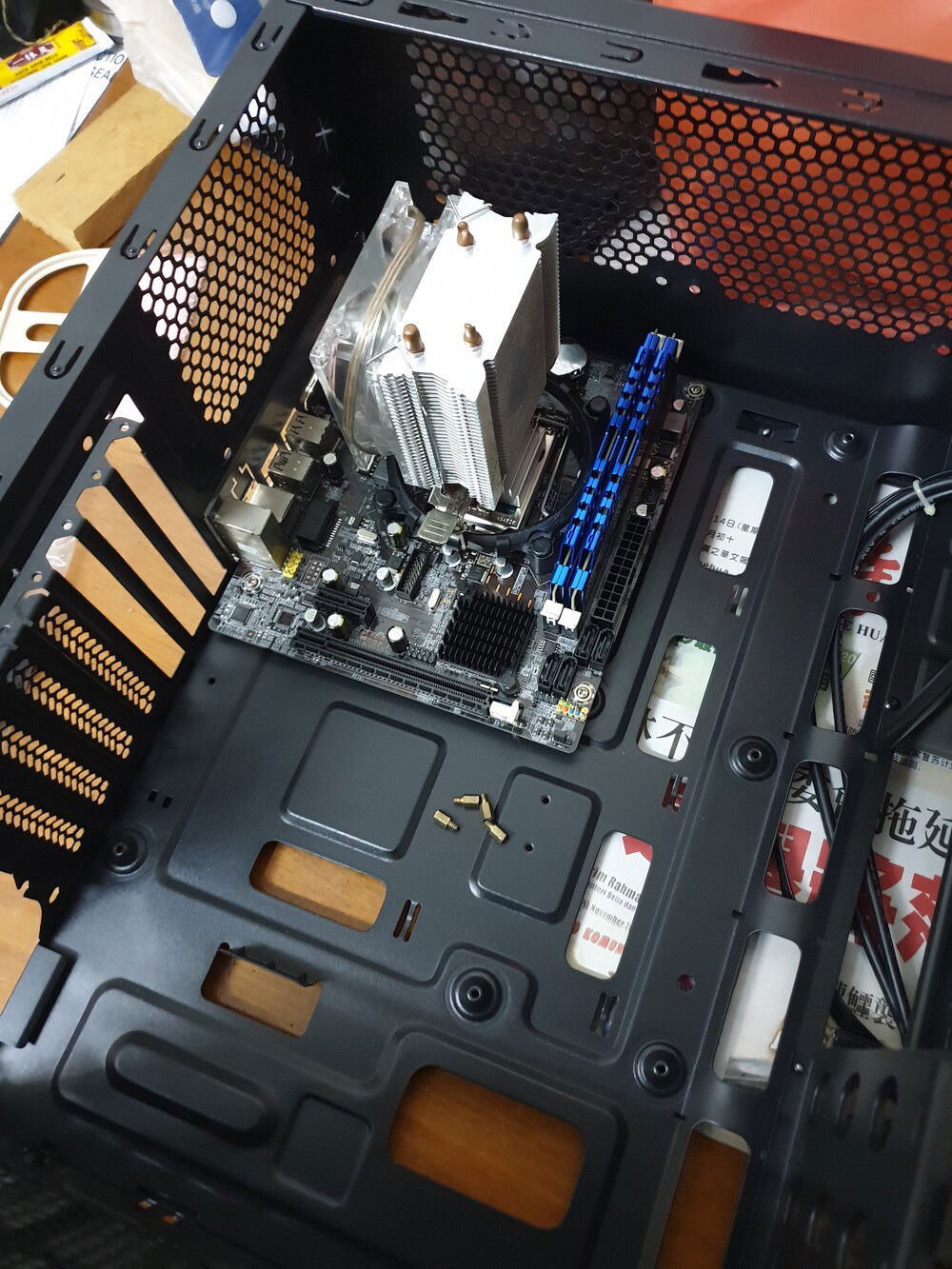 Remove the stand-off and now it fit