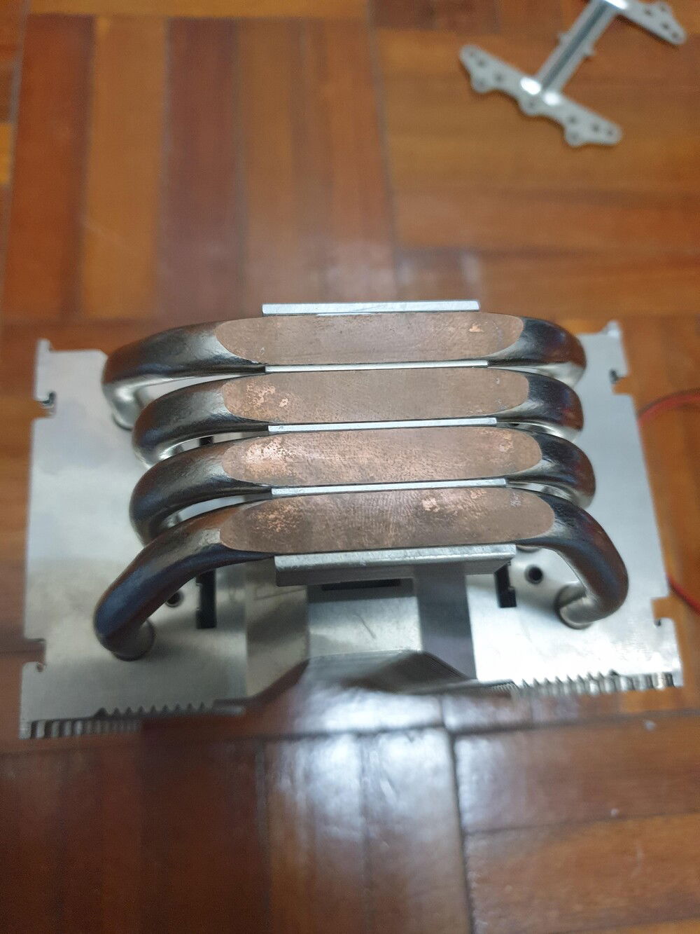 Ewww, this heatsink must be standing on the shelf probably over a decade already