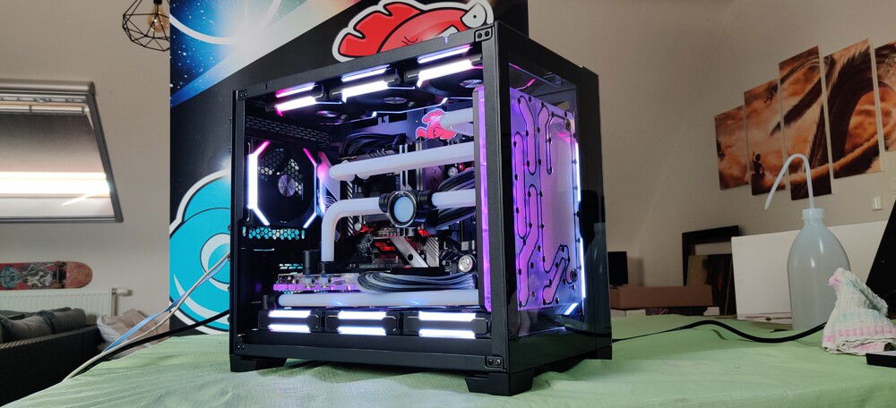 CandyShop - lian li pc-o11 dynamic mini » builds.gg