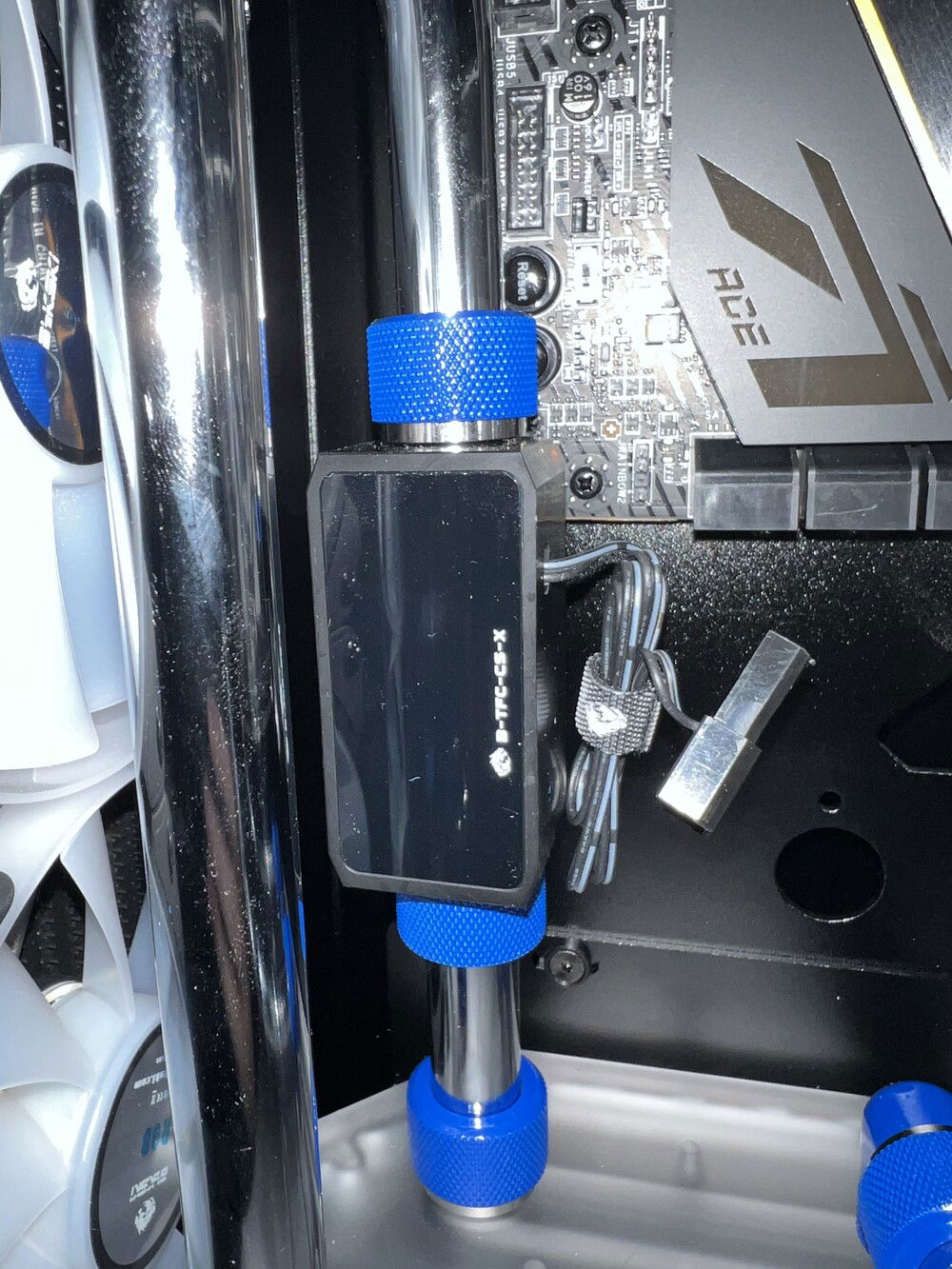 Bykski flow meter closeup