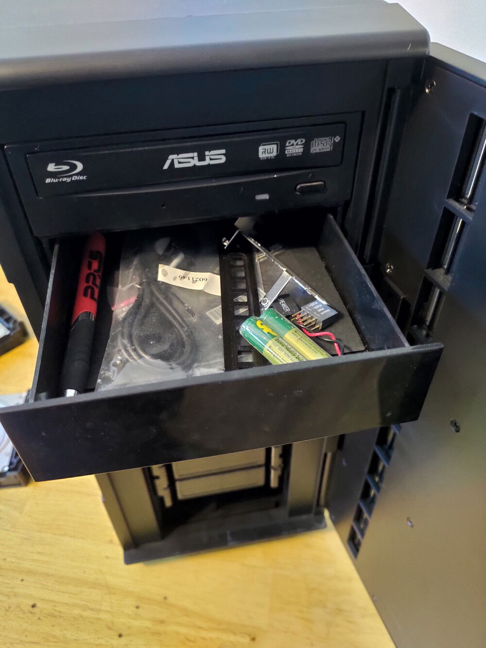 I had a spare storage drawer from a previous build. It really helps out.
