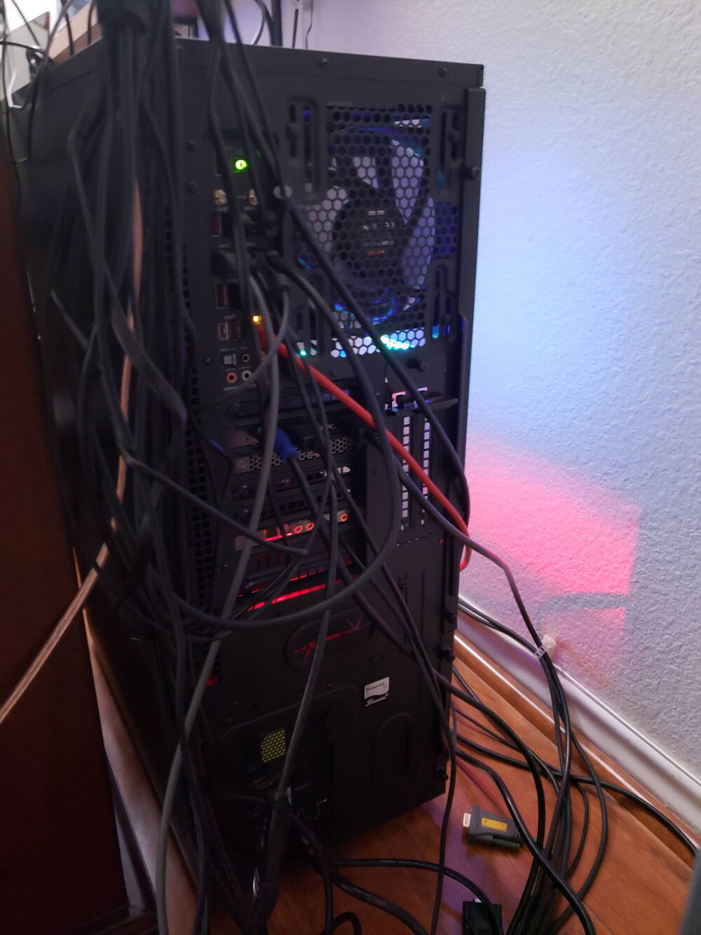 Back panel, tons of cables!