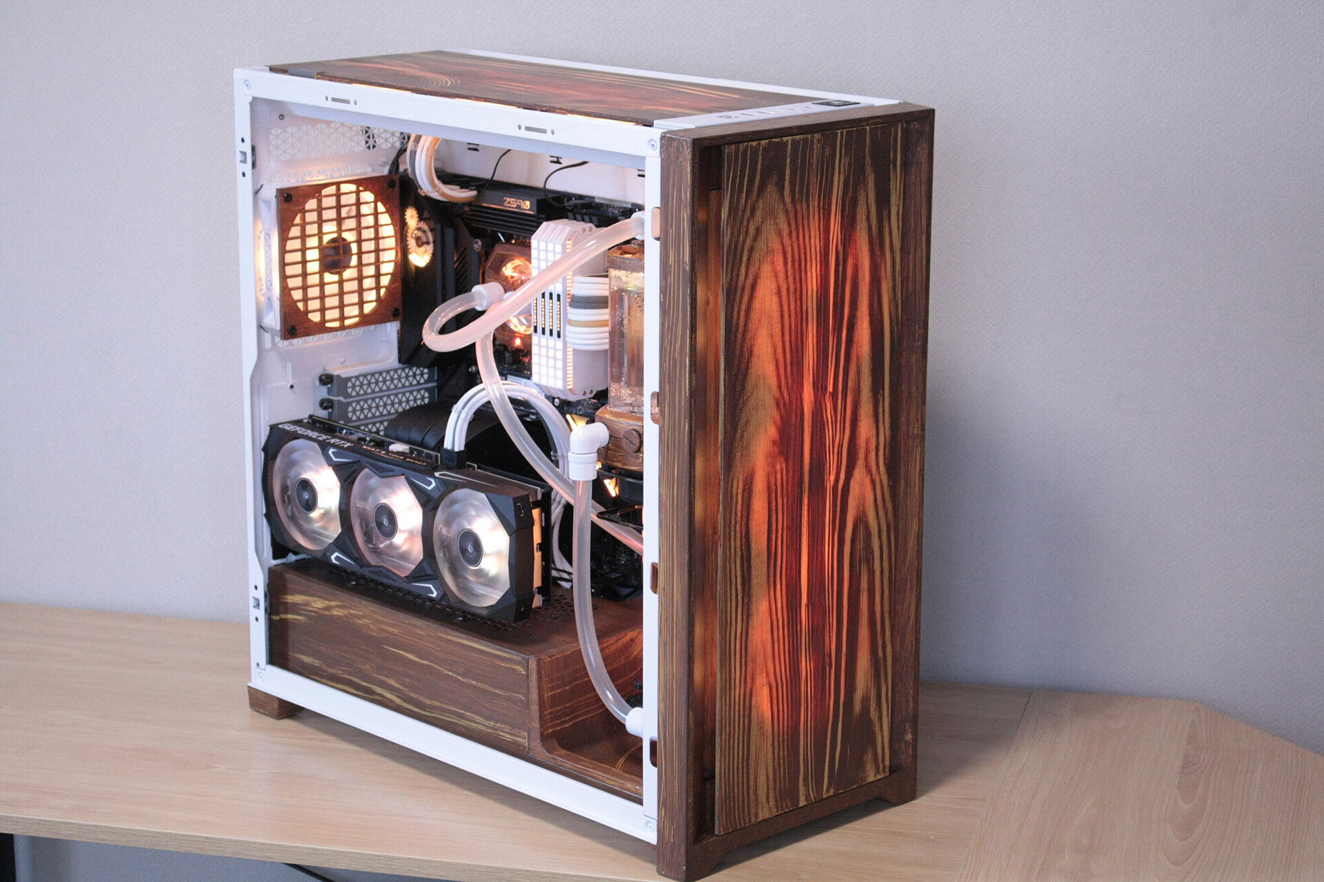 - MOKUME - CORSAIR iCUE 5000X build » builds.gg